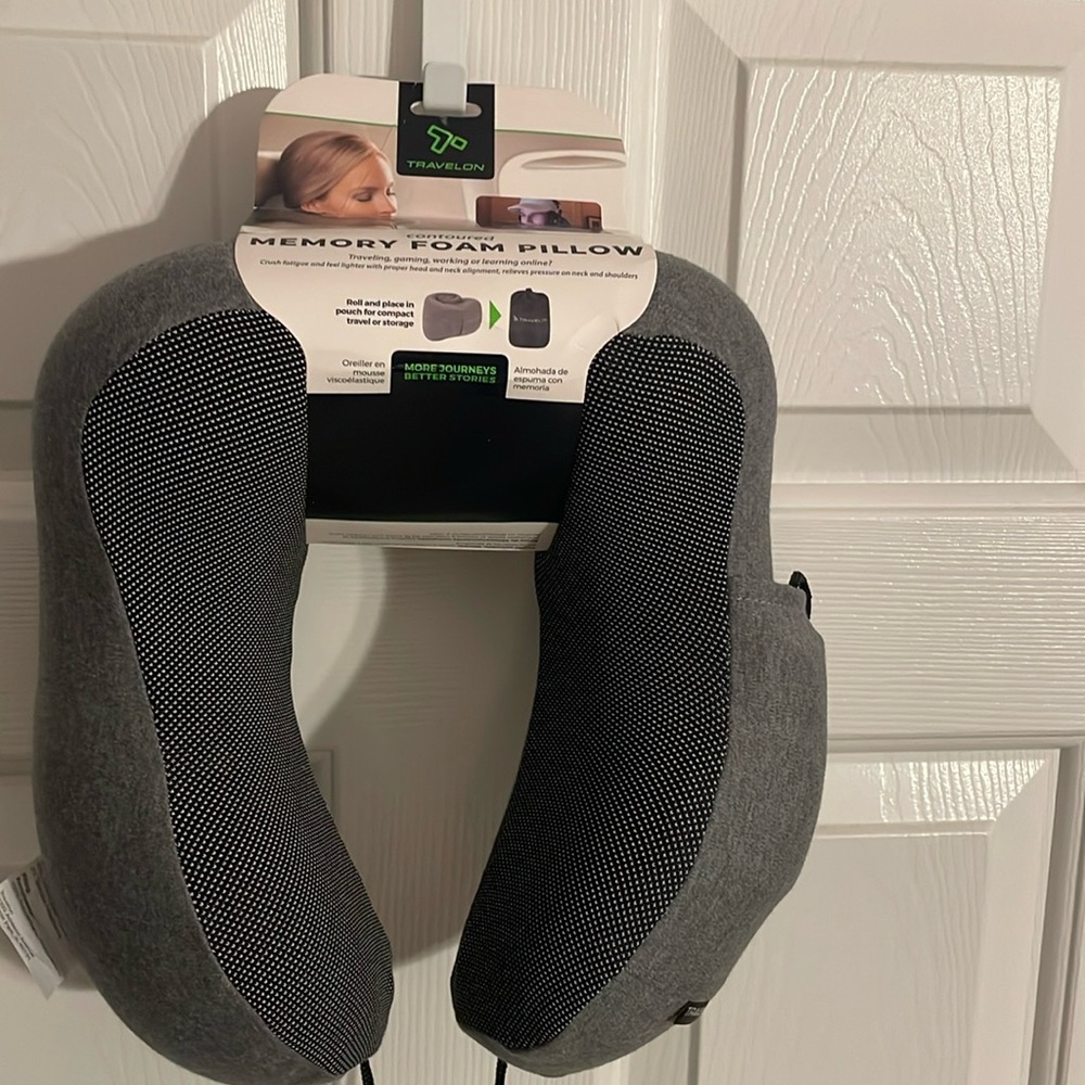 Travelon memory foam contoured travel pillow
